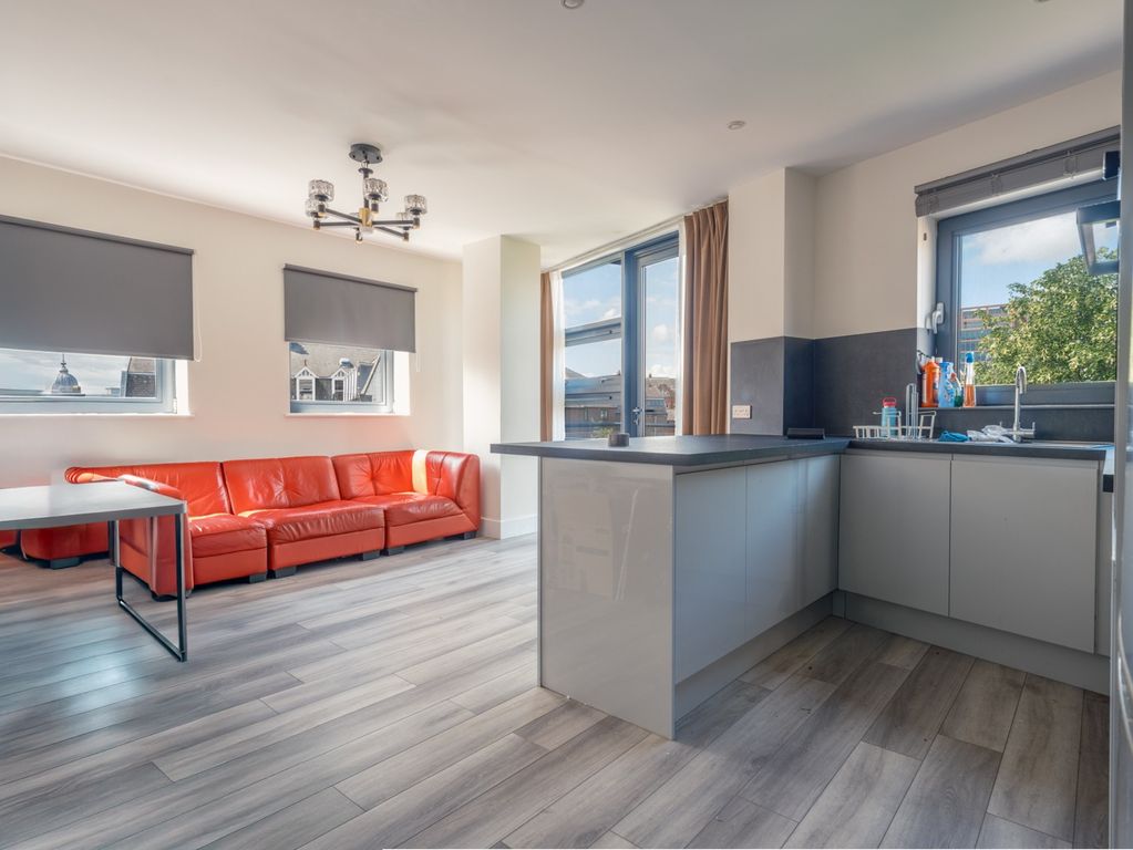 Property photo 1 of 8 4345631