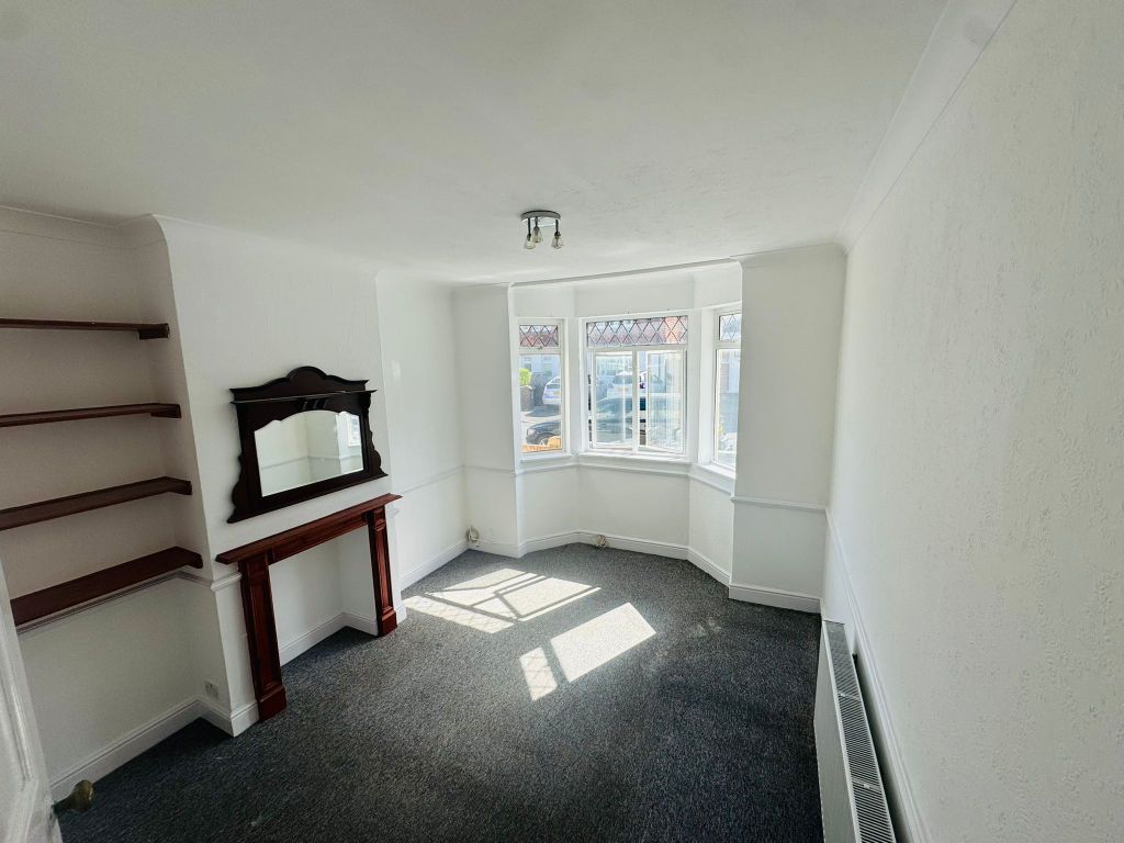 Property photo 1 of 3