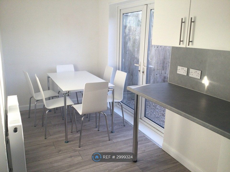 Property photo 1 of 9 Beautiful Dining Room