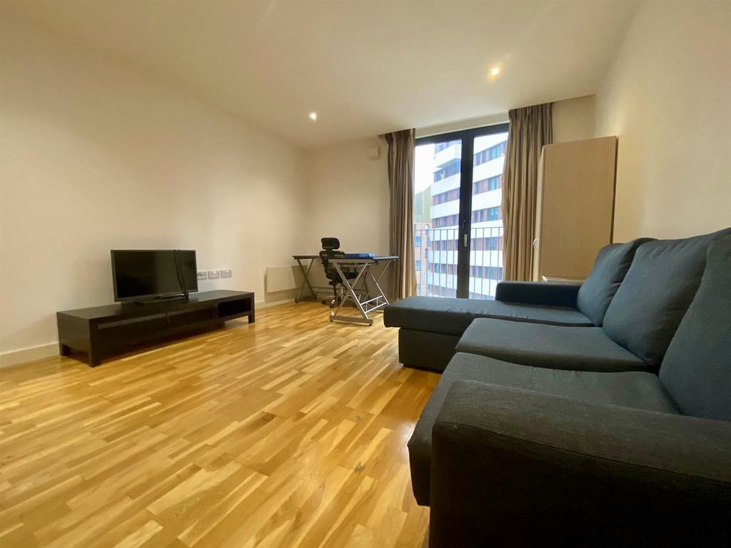 Property photo 3 of 7