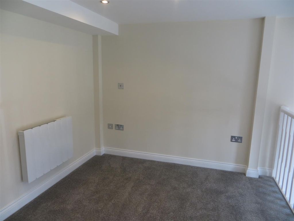Property photo 3 of 10 Img_5327.Jpg