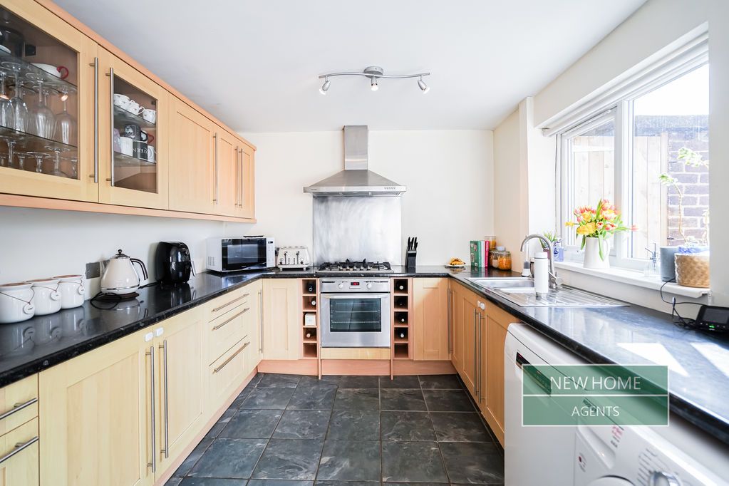 Property photo 2 of 20 Photo 4