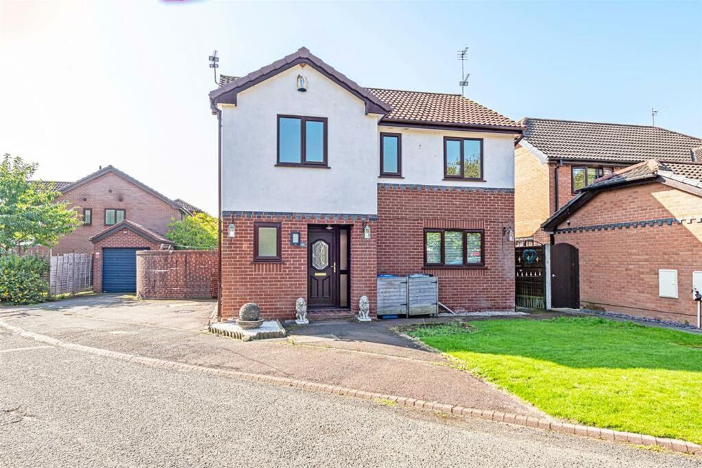 Property photo 1 of 13