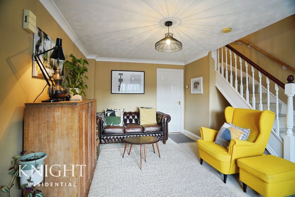 Property photo 3 of 25