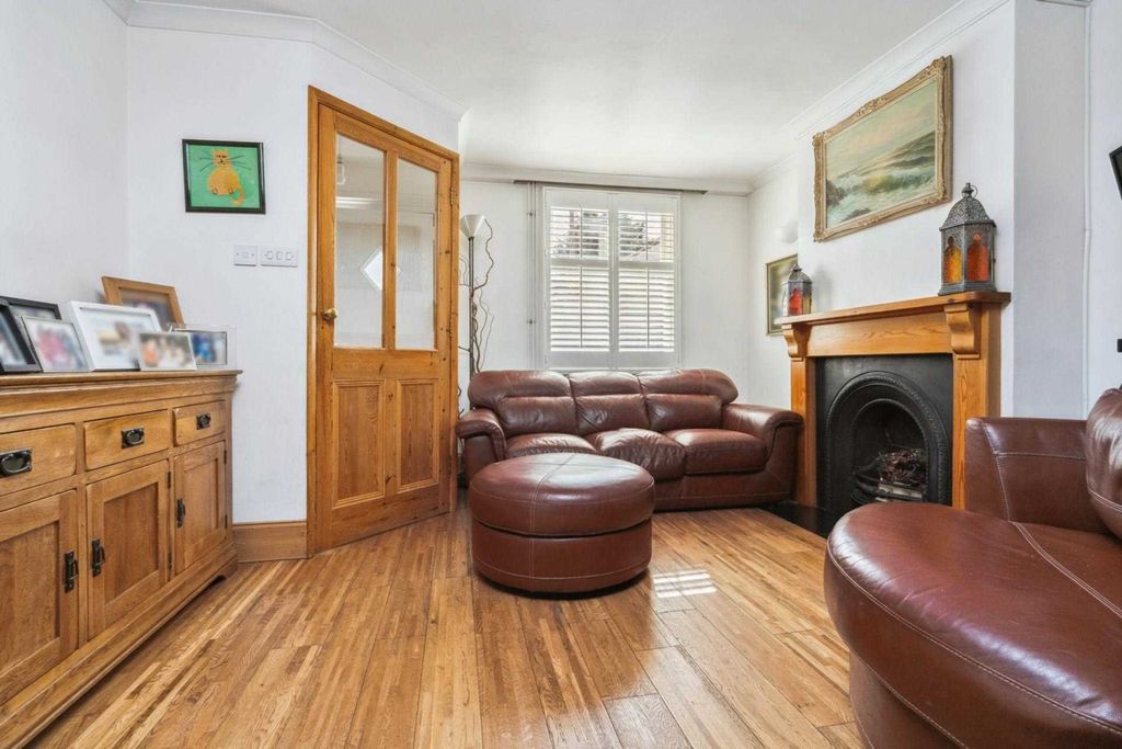 Property photo 3 of 14