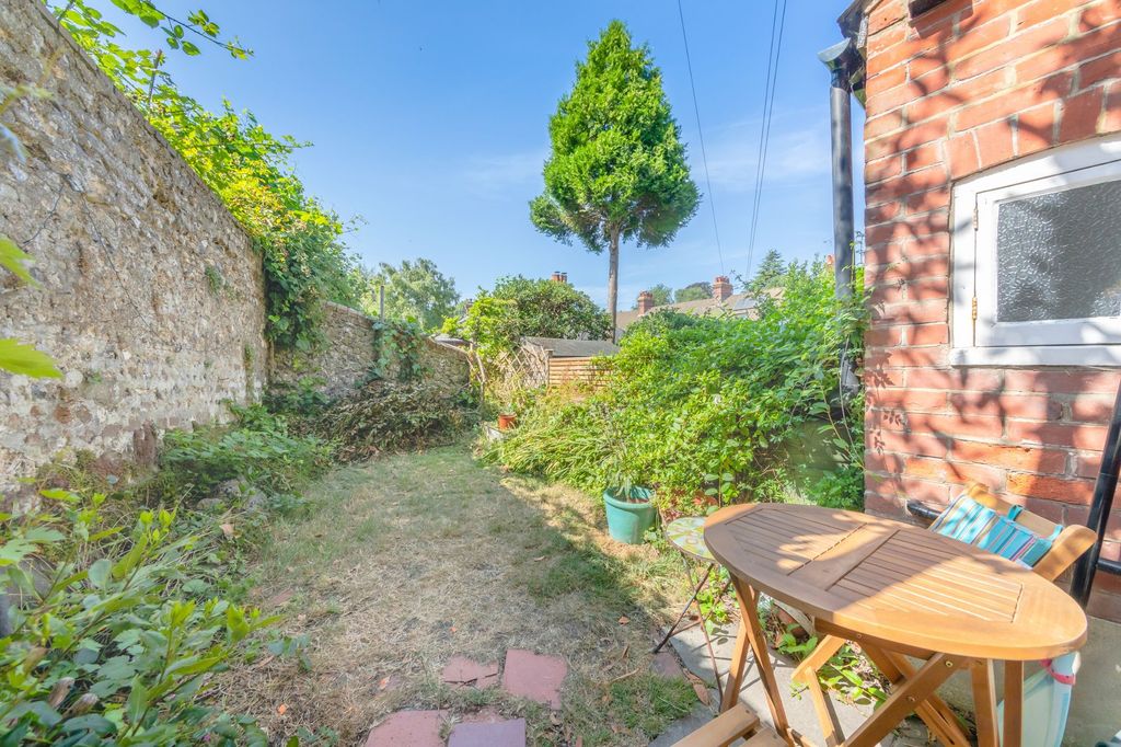 Property photo 3 of 22