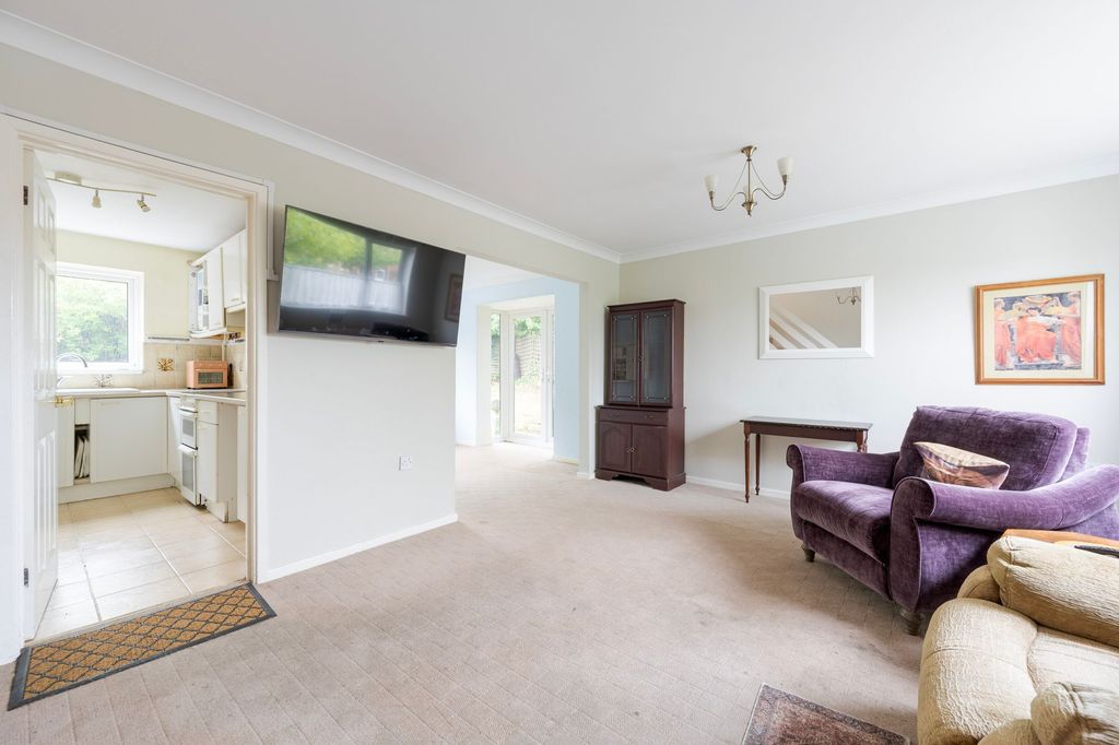 Property photo 2 of 18