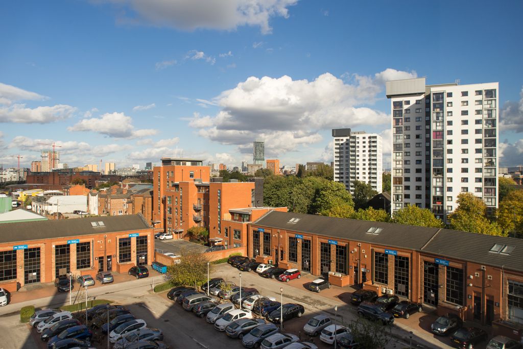 Property photo 1 of 9 Photo 9