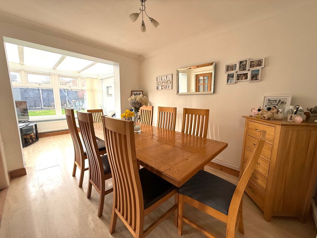 Property photo 3 of 15 Img_3551