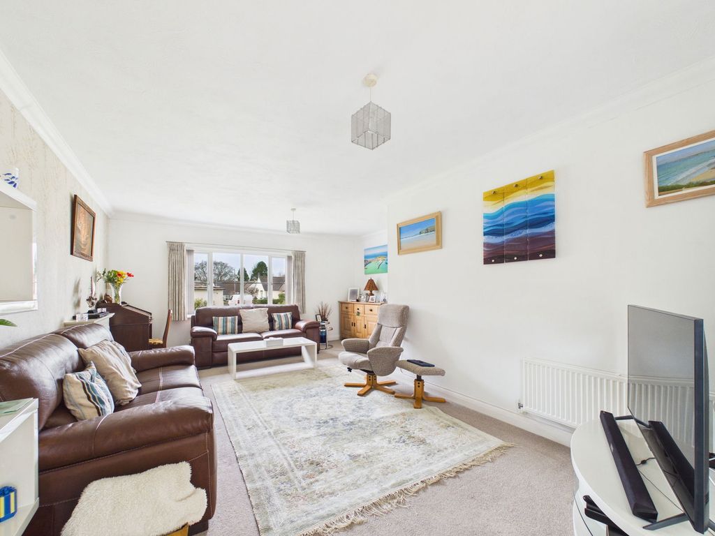 Property photo 3 of 22