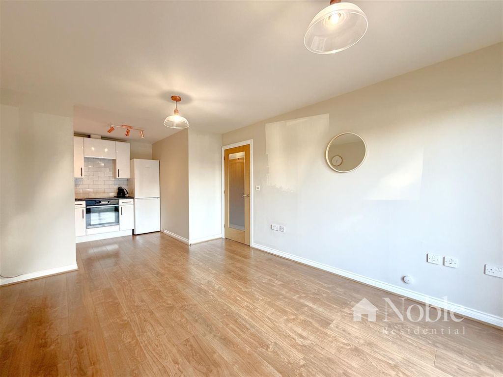 Property photo 3 of 15 Reception Room