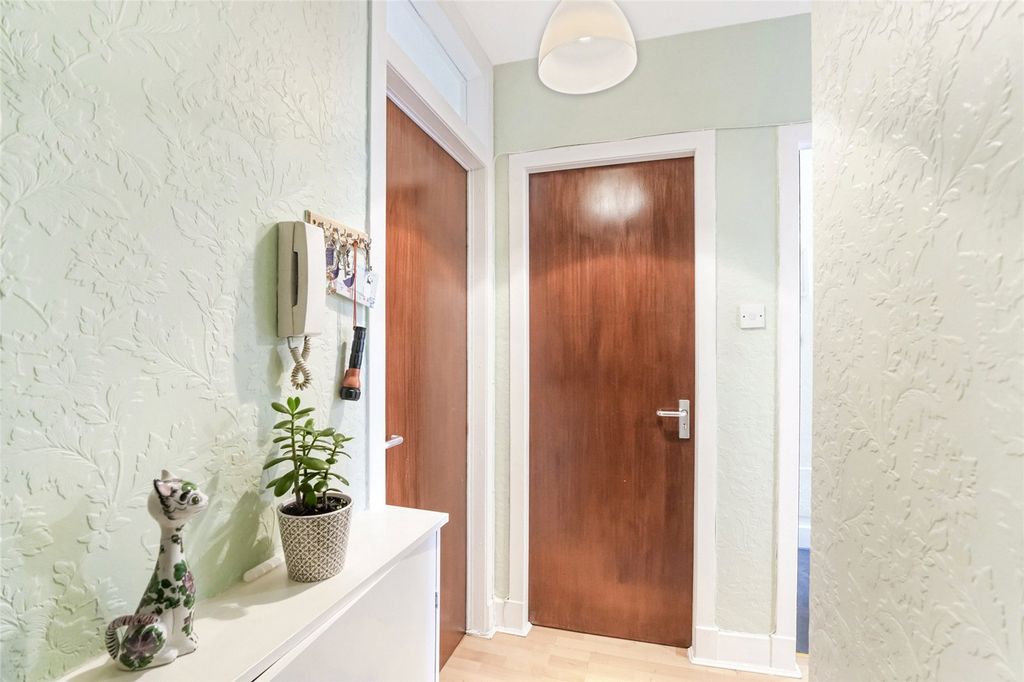 Property photo 3 of 14 Hall