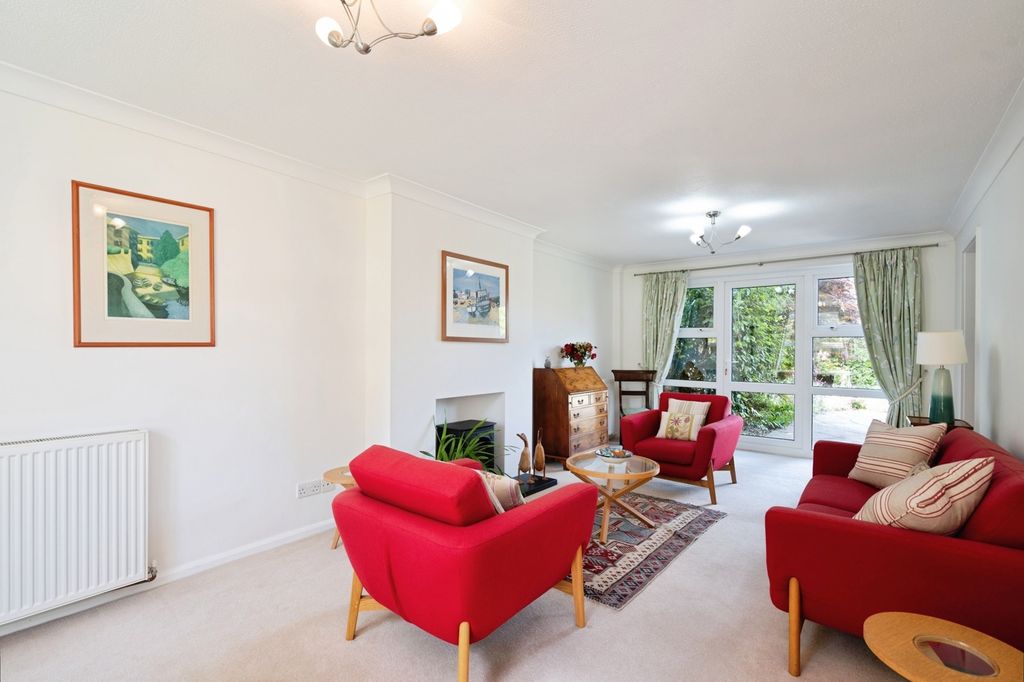 Property photo 2 of 21 Pbox-Img.Jpg