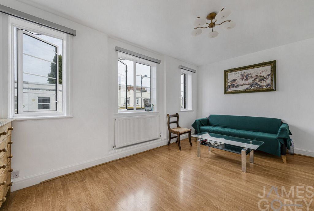 Property photo 1 of 21