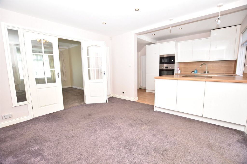 Property photo 3 of 21 Picture No. 24