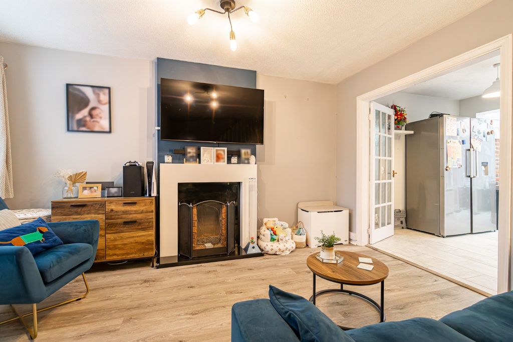 Property photo 3 of 21 5043664