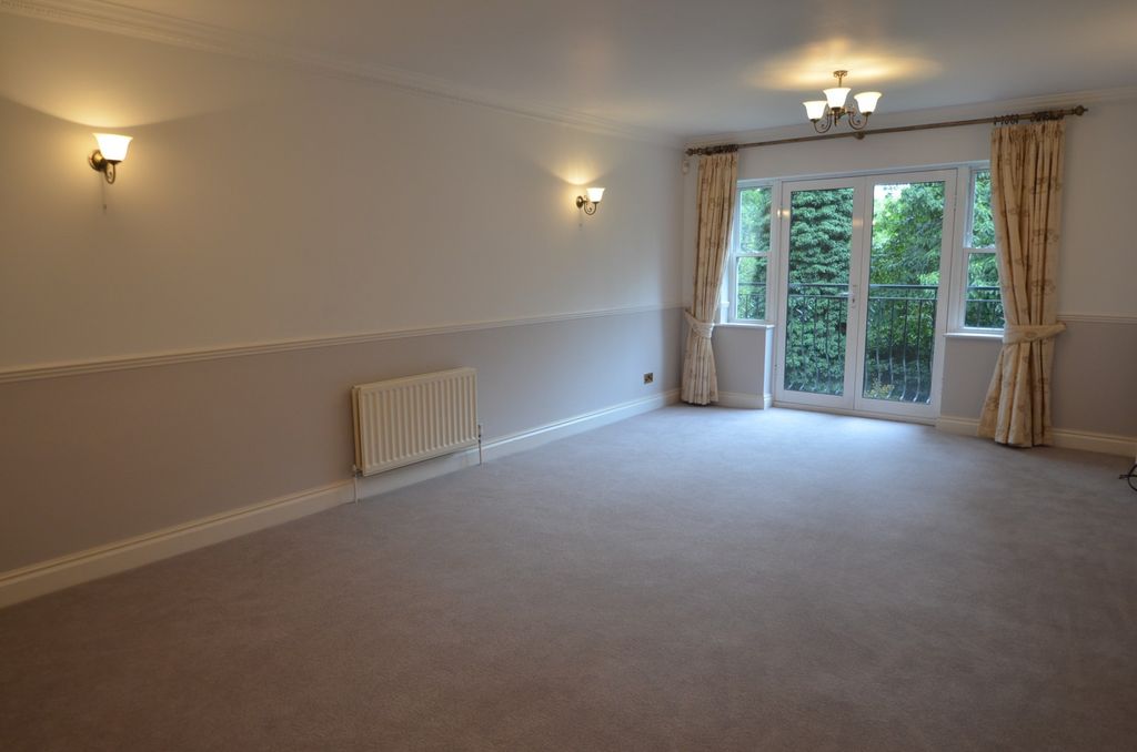Property photo 2 of 6 Living Room