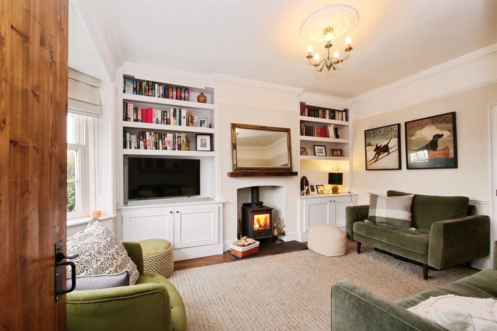 Property photo 2 of 15