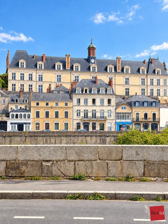 Property photo 1 of 14 Rare And Exceptional City-Centre Duplex On The Banks Of The Mayenne