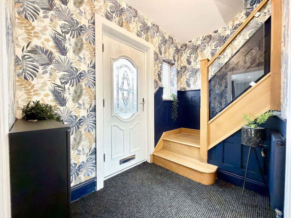 Property photo 3 of 38