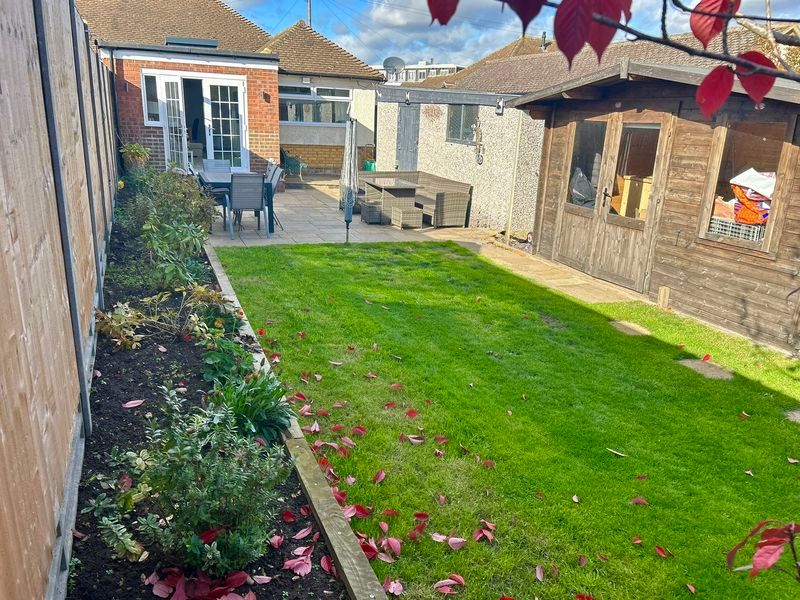 Property photo 1 of 11 Garden