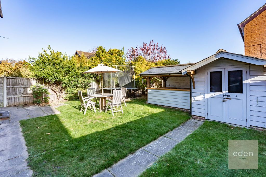 Property photo 2 of 21