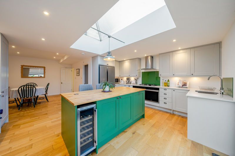 Property photo 2 of 13 Photo 6