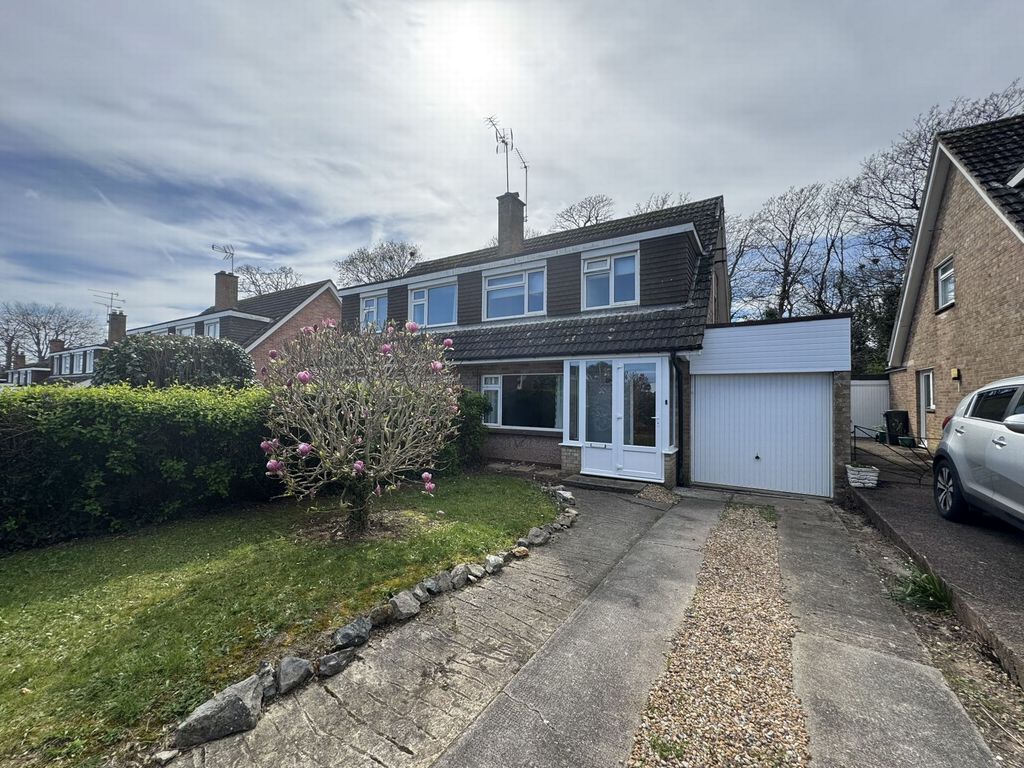 Property photo 1 of 16 Photo 15