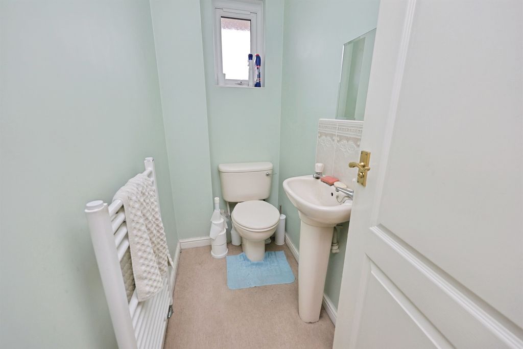 Additional image 10 of 4 bed detached house for saleWallace Close, Dereham NR19