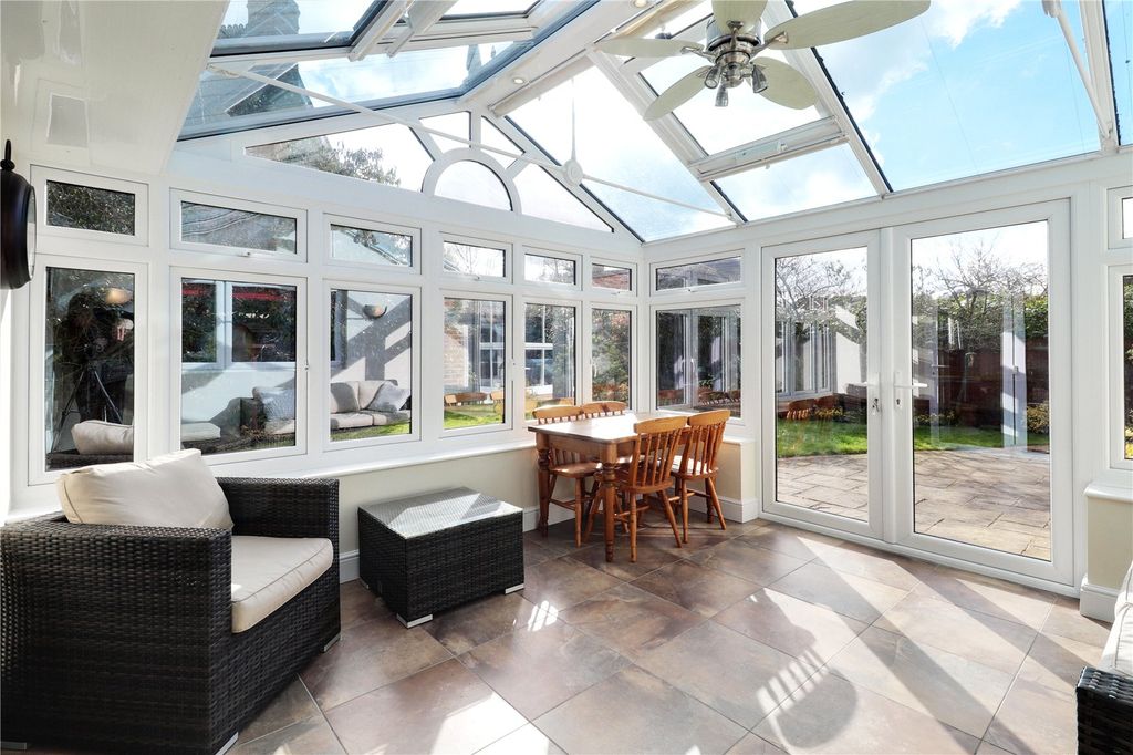 Property photo 3 of 13 Conservatory