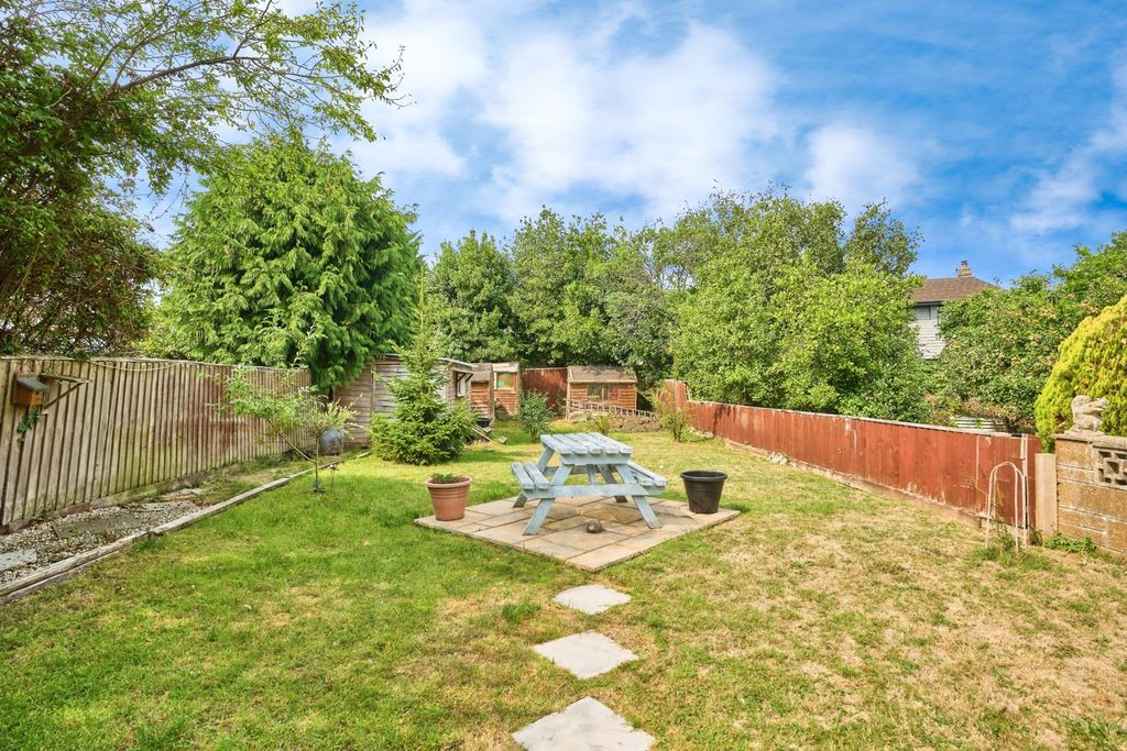 Property photo 2 of 18 Photo