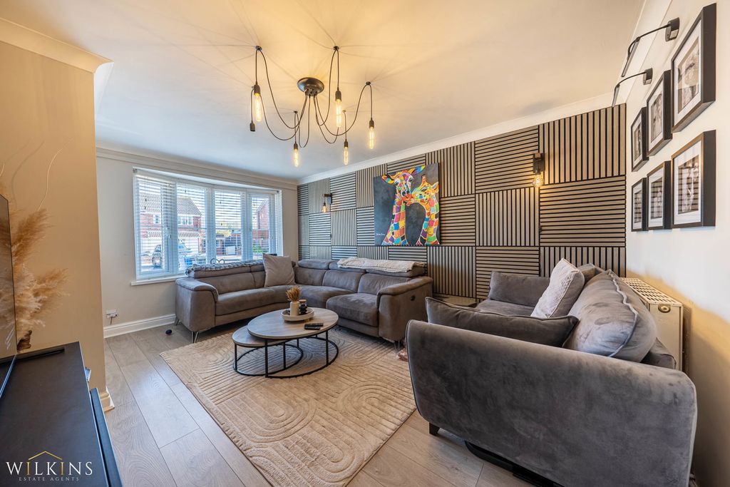 Property photo 3 of 29 Photograph