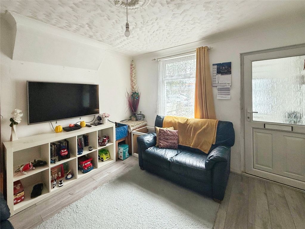 Property photo 2 of 7 Picture No. 03