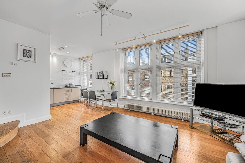 Property photo 2 of 15