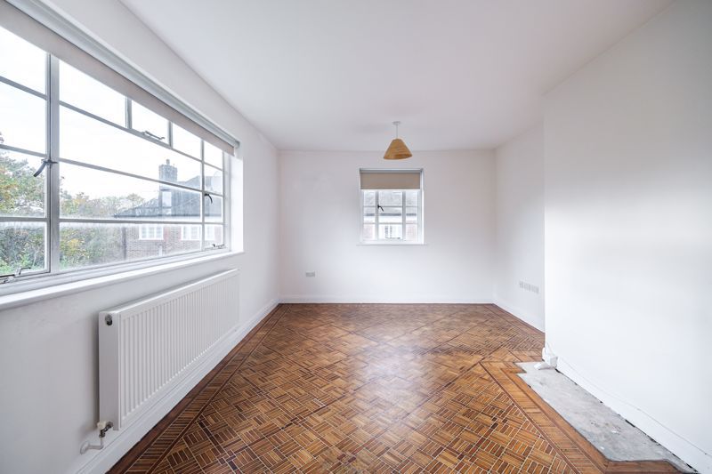 Property photo 2 of 7 Photo 7