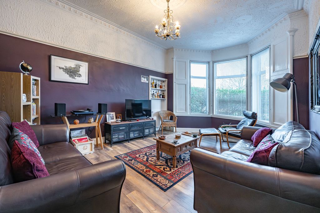 Property photo 2 of 34