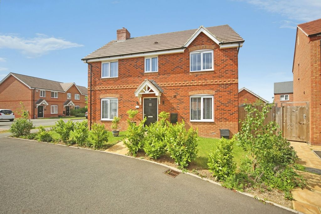 Property photo 1 of 18
