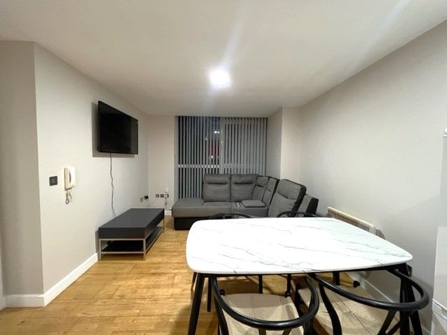 Property photo 2 of 12 Kitchen/Living