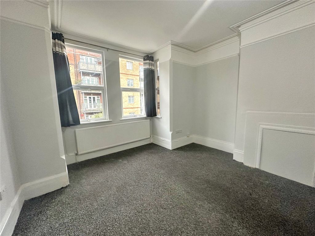 Property photo 1 of 10 Picture No. 06