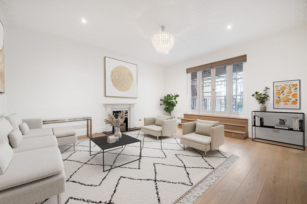 Property photo 2 of 16 Picture 2