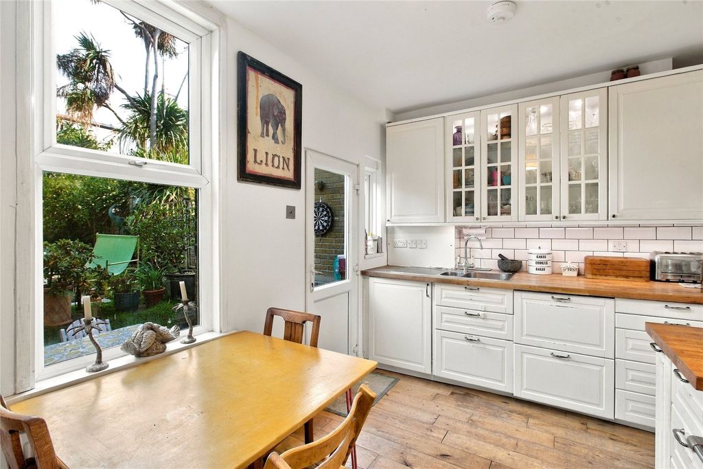 Property photo 1 of 16 Picture No. 34