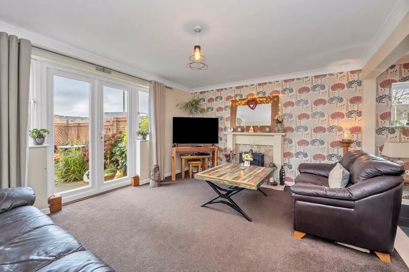 Property photo 2 of 17 Sitting Room