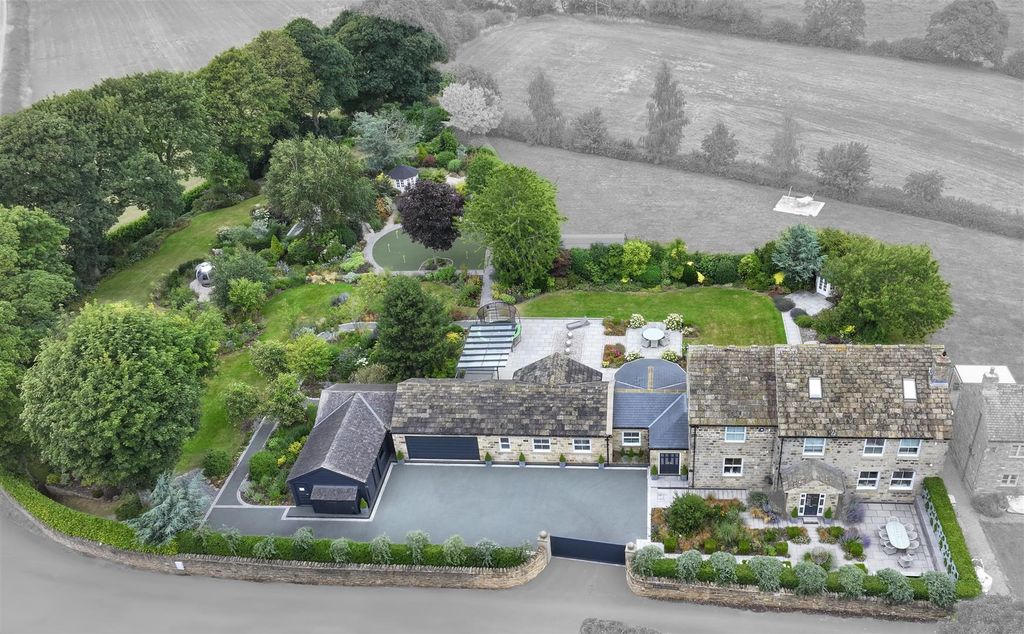 Property photo 1 of 49 Drone Shot