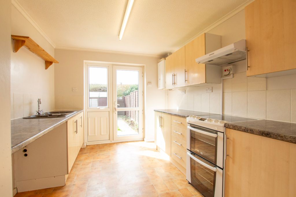 Property photo 2 of 13 Kitchen