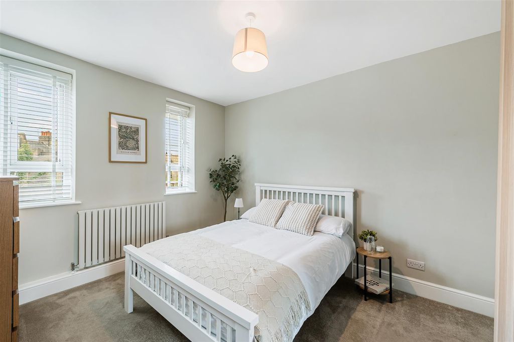 Property photo 3 of 15 William Morris House-11.Jpg