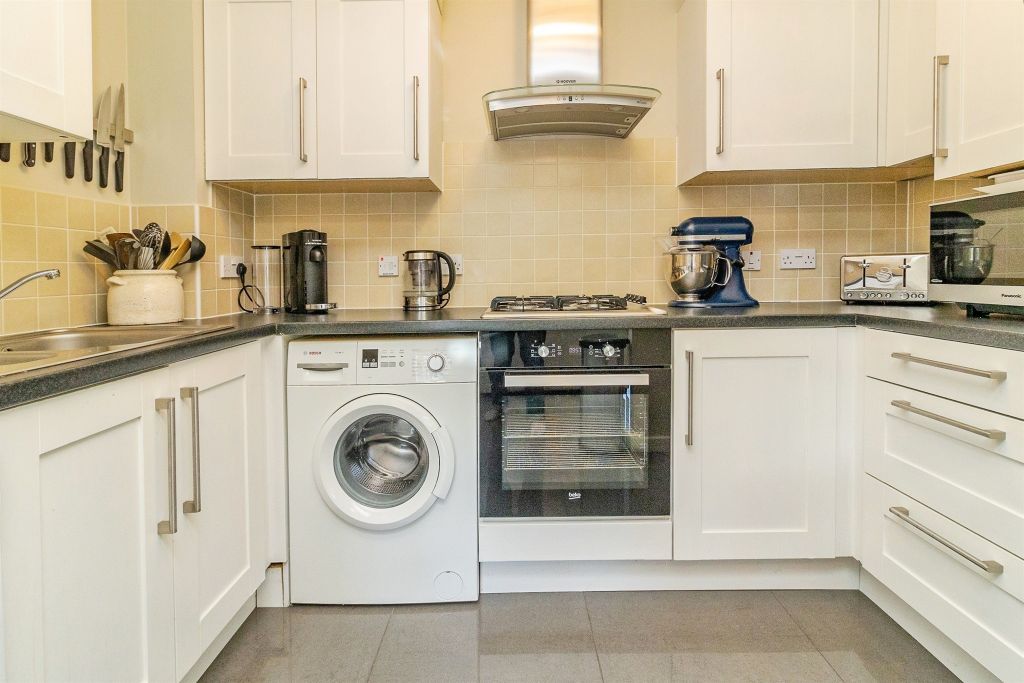 Property photo 3 of 17