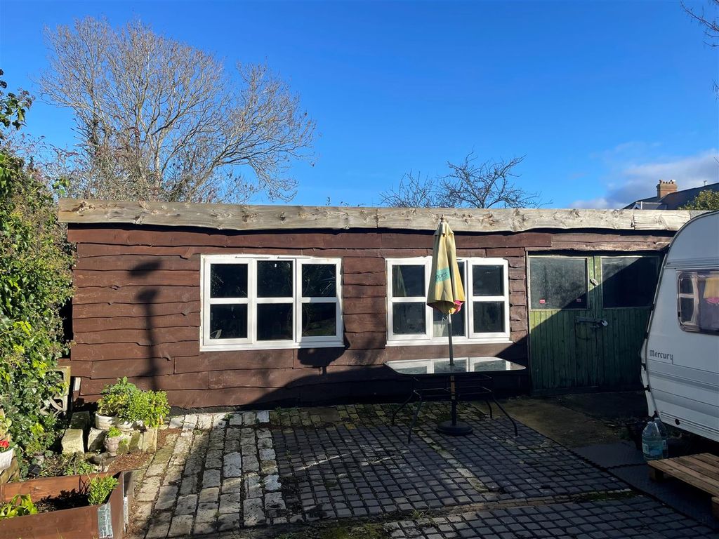 Property photo 1 of 6 1.Jpg