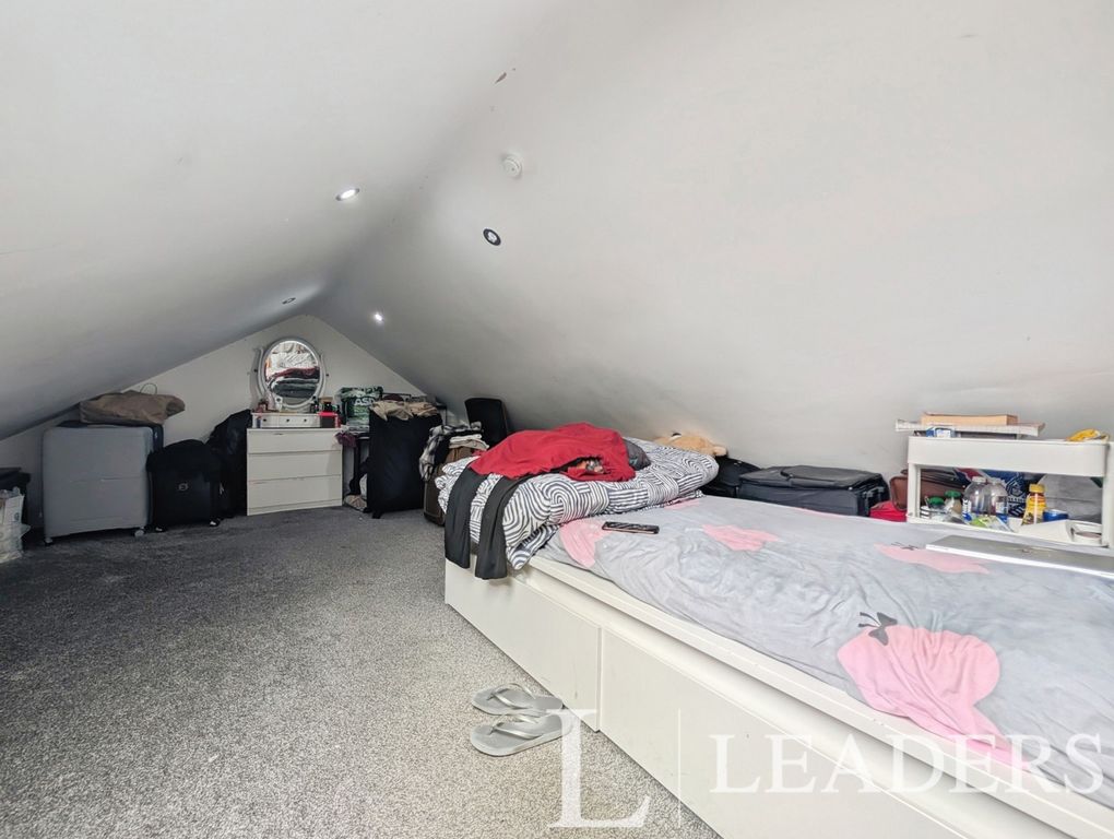 Property photo 3 of 8 Pbox-Img.Jpg