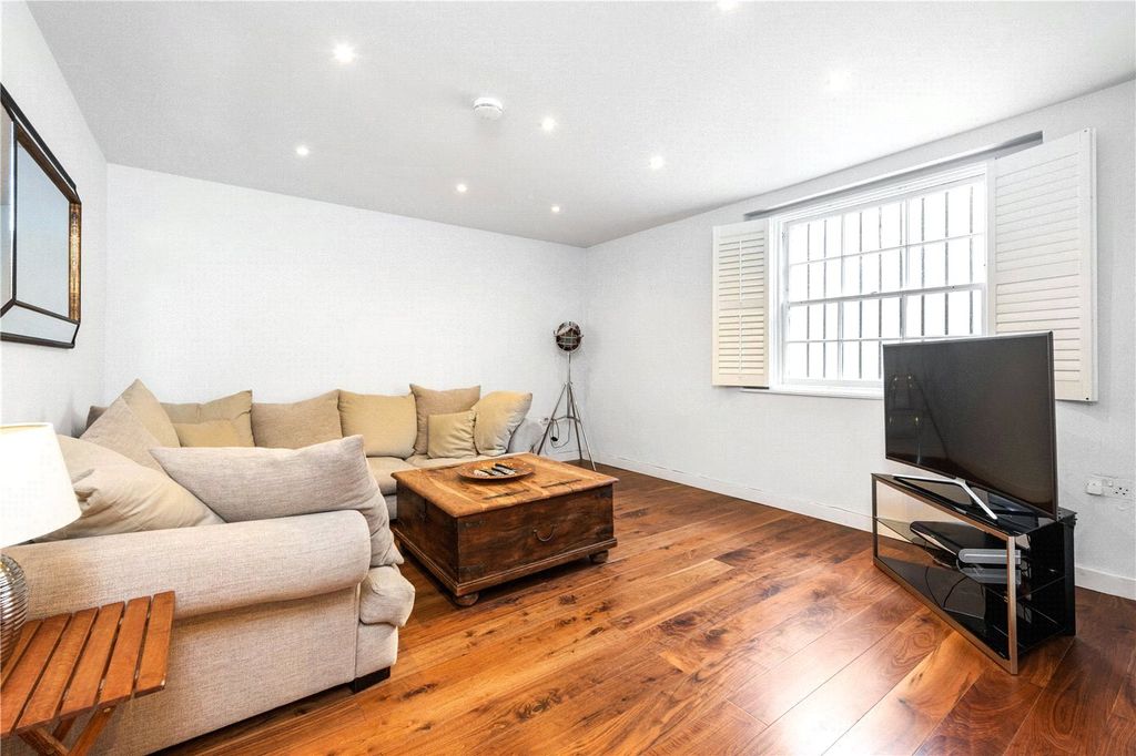 Property photo 2 of 11 Picture No. 07