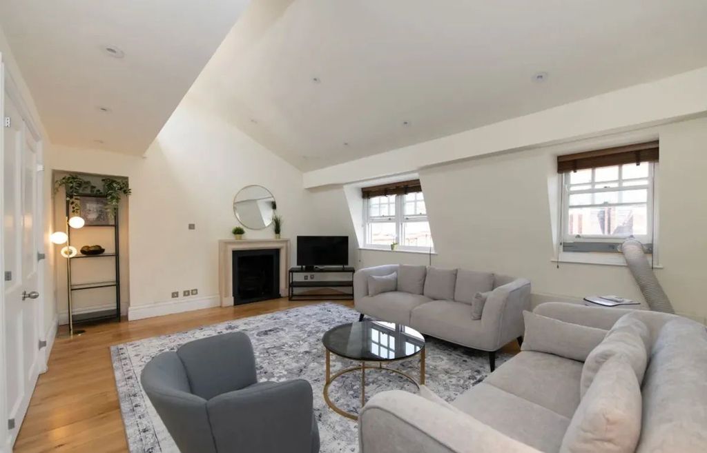Property photo 1 of 25